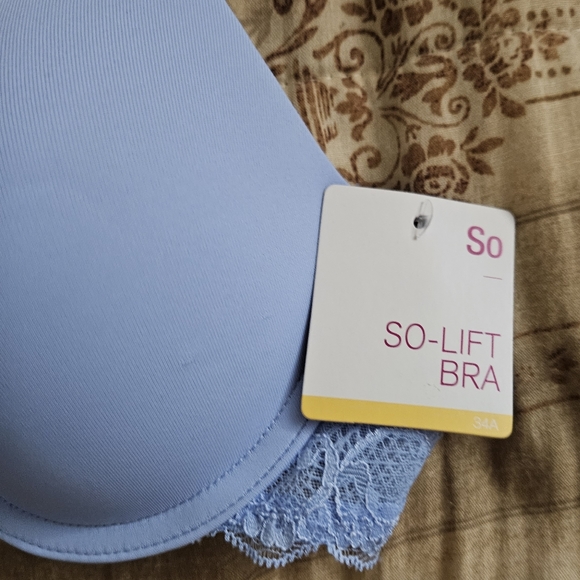 So - Soft Lifting  Bra - Picture 4 of 15